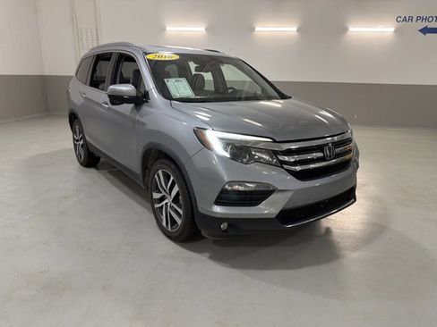 Used 2016 Honda Pilot Touring image 3