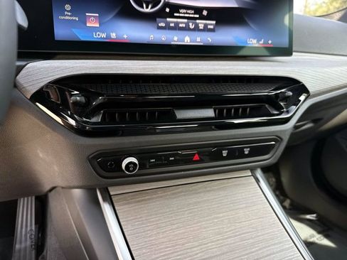 Used 2026 BMW 330i Sedan RWD image 27