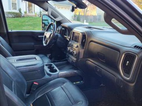 Used 2020 GMC Sierra 2500 Denali w/ Denali Ultimate Package image 4