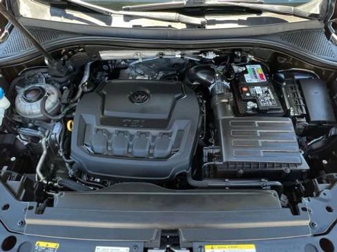 Used 2021 Volkswagen Tiguan S image 56