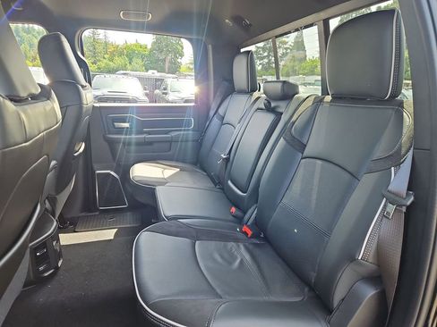 New 2026 RAM 2500 Laramie AWD/4WD image 14