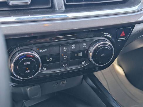 Used 2024 Chevrolet Trax ACTIV w/ Sunroof Package image 21