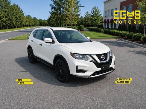 Used 2017 Nissan Rogue S AWD/4WD image 6