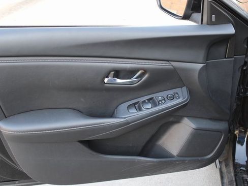 Used 2023 Nissan Sentra SV image 19