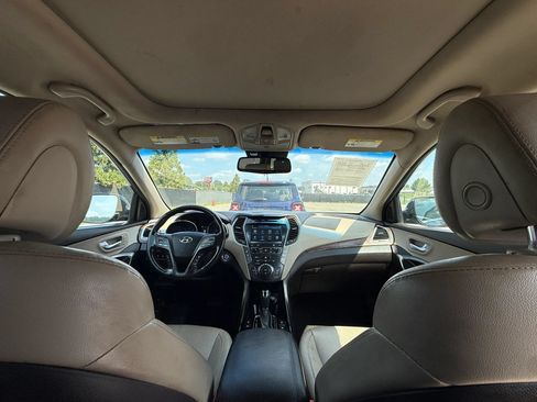 Used 2017 Hyundai Santa Fe Limited AWD/4WD image 24