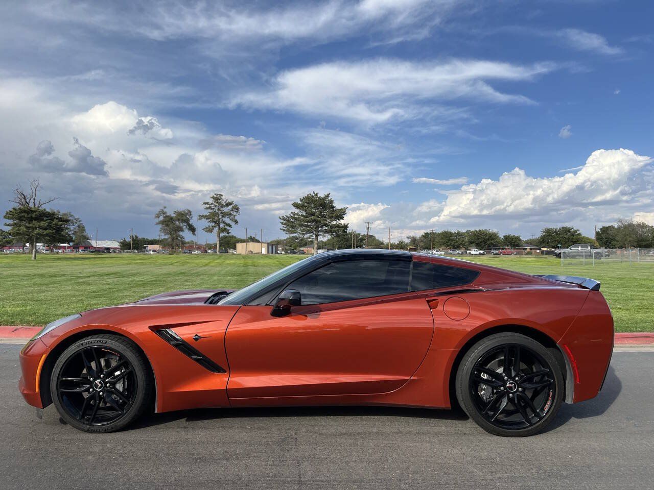 Used 2015 Chevrolet Corvette Stingray Coupe w/ ZF1 Appearance Package RWD image 2