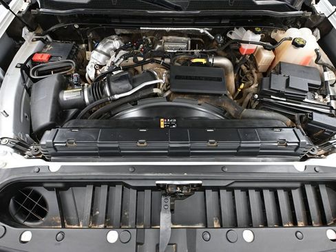 Used 2023 Chevrolet Silverado 2500 LT AWD/4WD image 49