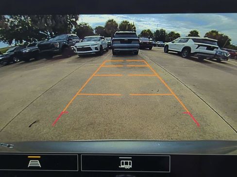 Used 2024 Chevrolet Blazer LT FWD image 16