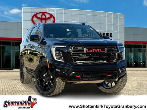 Used 2025 GMC Yukon AT4 Ultimate AWD/4WD image 1