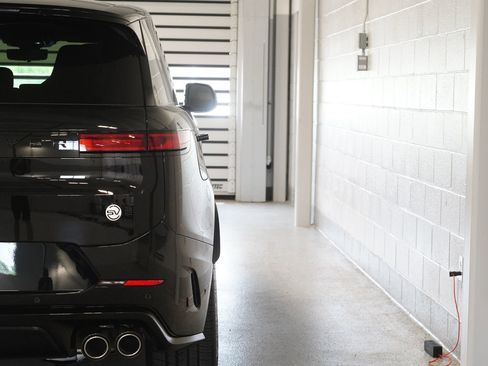 Used 2025 Land Rover Range Rover Sport SV Edition Two AWD/4WD image 10
