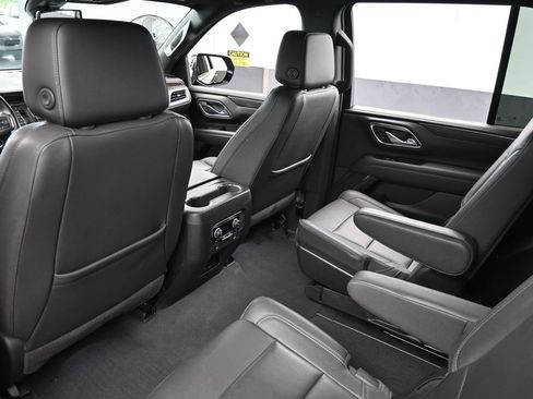 Used 2022 Chevrolet Tahoe LT w/ Luxury Package image 41