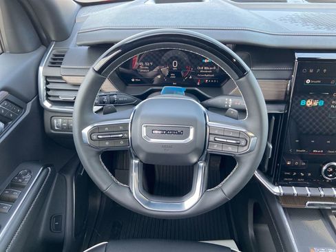 New 2026 GMC Acadia Denali w/ Super Cruise Package image 12