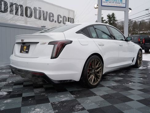 Used 2023 Cadillac CT5 V Blackwing w/ LPO, Blue Accent Package image 6