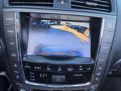 Used 2011 Lexus IS 250C w/ Luxury Pkg RWD image 34
