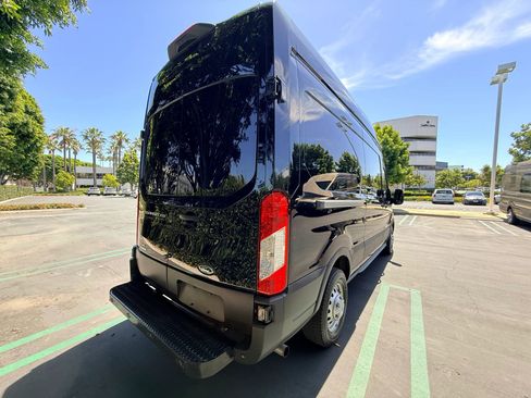 Used 2023 Ford Transit 250 148 High Roof AWD w/ Load Area Protection Package image 5
