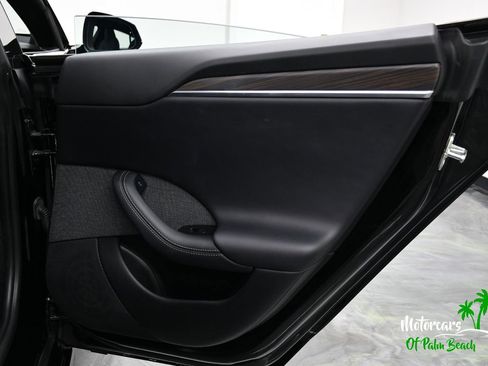 Used 2024 Tesla Model S AWD/4WD image 43