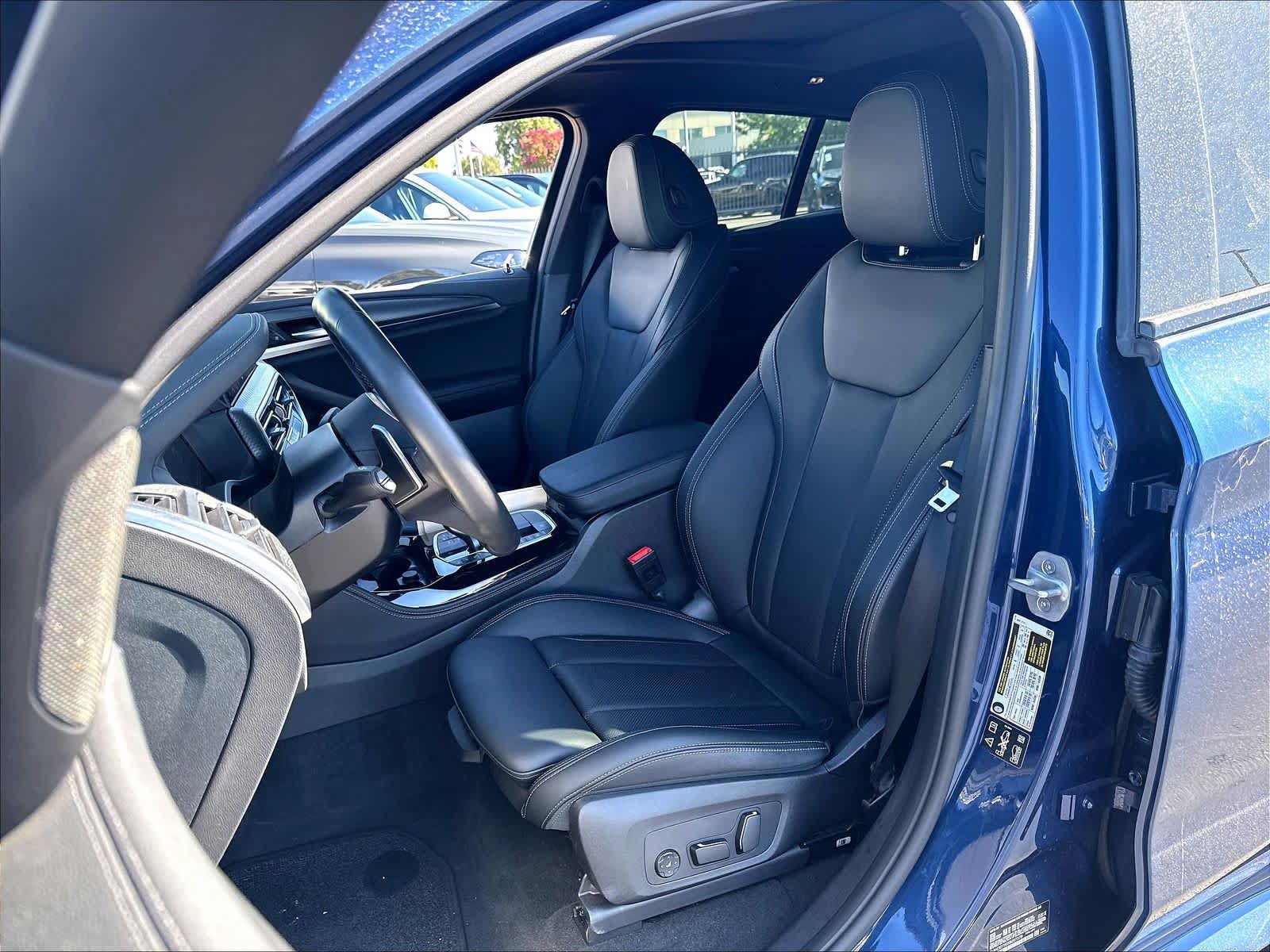 Used 2025 BMW X4 M40i w/ Premium Package AWD/4WD image 20