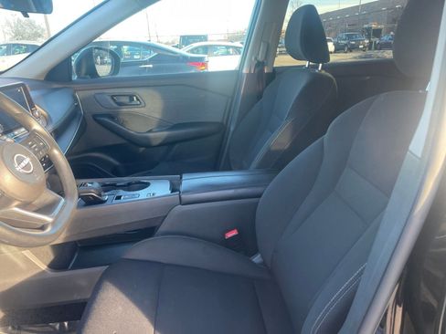 Used 2023 Nissan Rogue S image 27