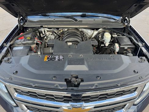 Used 2018 Chevrolet Suburban LS image 25