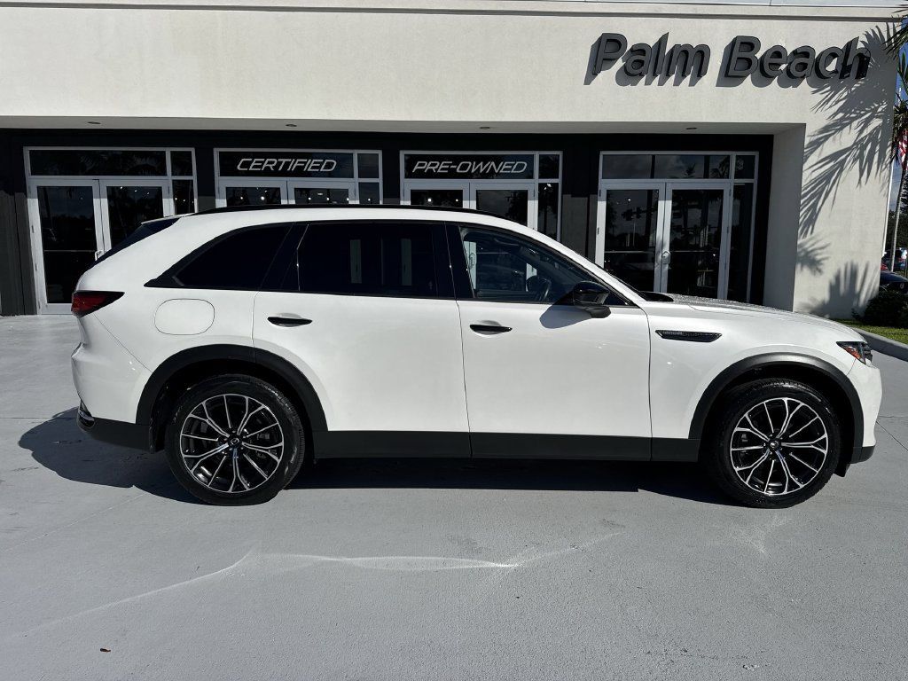 Used 2025 MAZDA CX-70 Plug-In Hybrid w/ Premium Plus AWD/4WD image 5