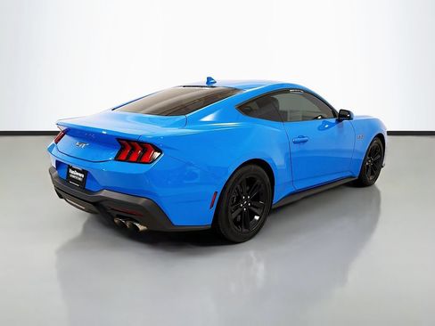 Used 2024 Ford Mustang GT RWD image 9