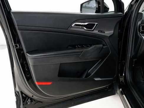 Certified 2023 Kia Sportage SX image 7