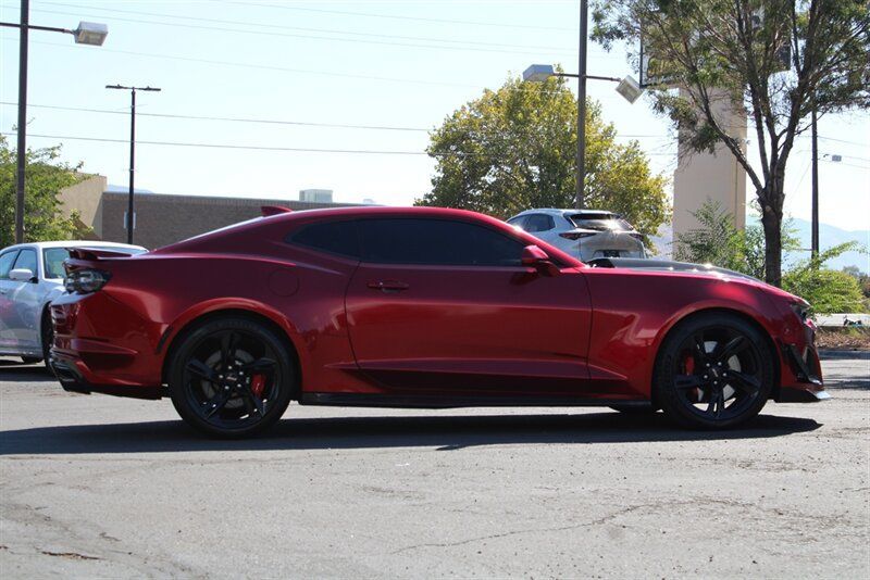 Used 2019 Chevrolet Camaro SS w/ LPO, Ground Effects Package RWD image 6