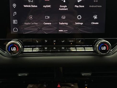 New 2026 GMC Canyon Elevation w/ Convenience Package RWD image 24