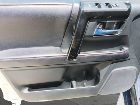 Used 2016 Toyota 4Runner Trail AWD/4WD image 8