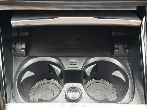 Used 2023 BMW 230i Coupe w/ Premium Package RWD image 6