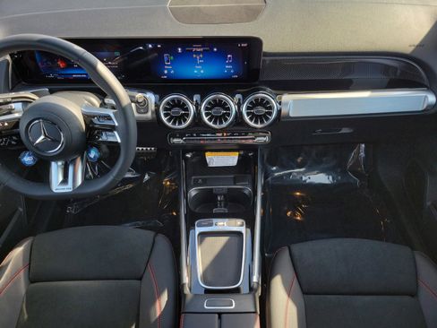 New 2025 Mercedes-Benz GLB 35 AMG 4MATIC image 11