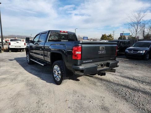 Used 2019 GMC Sierra 2500 Denali w/ Duramax Plus Package image 3