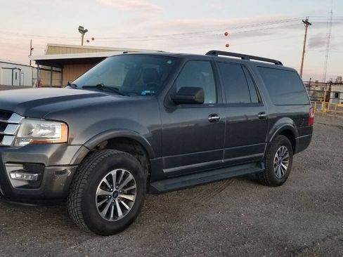 Used 2017 Ford Expedition EL XLT w/ Equipment Group 202A AWD/4WD image 1