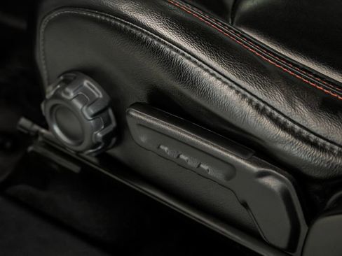Used 2020 Jeep Gladiator Rubicon AWD/4WD image 15