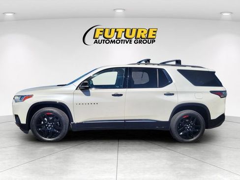 Used 2021 Chevrolet Traverse Premier w/ Redline Edition AWD/4WD image 6