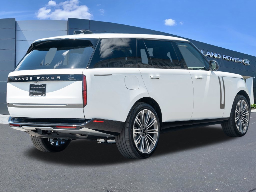 New 2026 Land Rover Range Rover Long Wheelbase SE AWD/4WD image 4