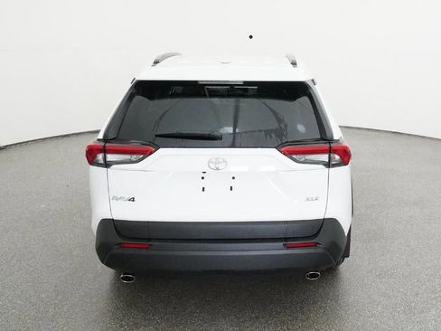 New 2025 Toyota RAV4 XLE image 7