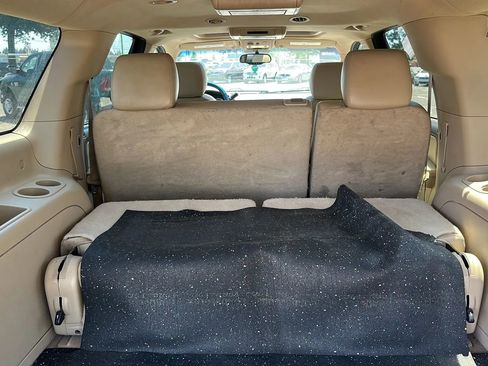 Used 2012 Chevrolet Suburban LTZ AWD/4WD image 14