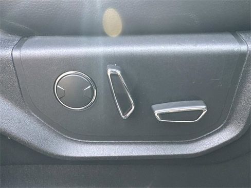 Used 2019 Ford F250 Lariat w/ Lariat Ultimate Package image 29