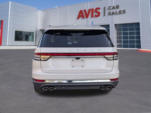 Used 2023 Lincoln Aviator Reserve image 9