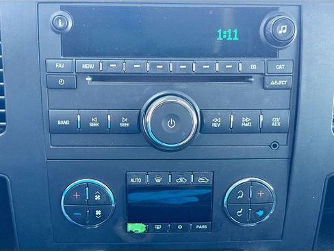 Used 2007 Chevrolet Silverado 1500 LT w/ Texas Edition image 12