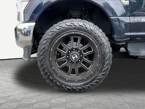 Used 2021 Ford F250 Lariat w/ Lariat Ultimate Package AWD/4WD image 22