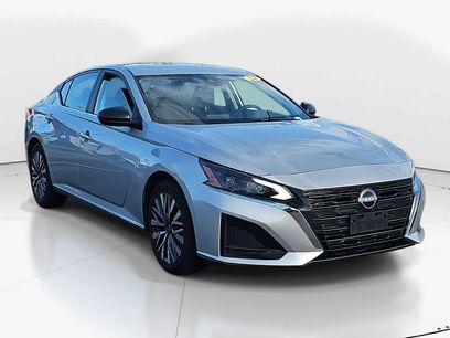 Used 2024 Nissan Altima 2.5 SV