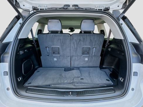 Used 2022 Jeep Grand Cherokee L Limited image 18