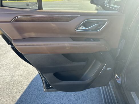 Used 2024 Chevrolet Tahoe High Country image 29