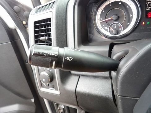 Used 2017 RAM 1500 Express image 46