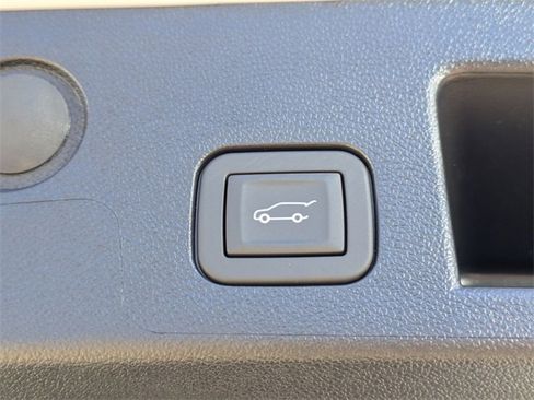 New 2026 Chevrolet Equinox ACTIV w/ Safety and Technology Package image 33