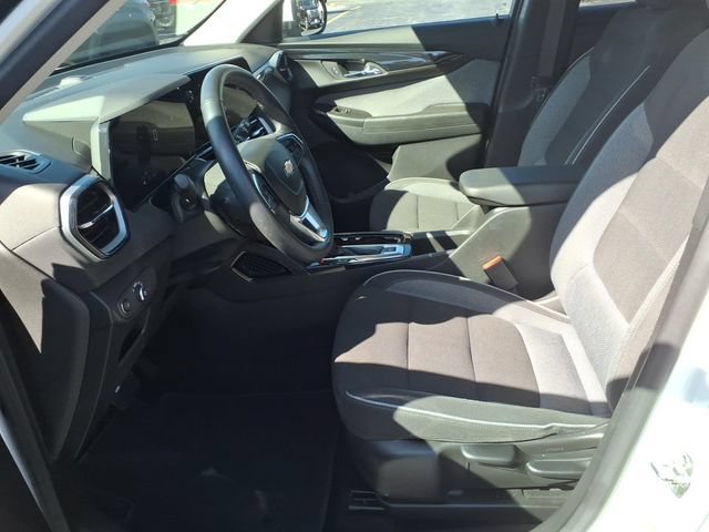 Certified 2024 Chevrolet TrailBlazer LT w/ LT Cold Weather Package AWD/4WD image 14