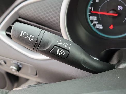 Used 2025 Chevrolet Malibu LT image 23