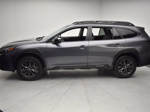 Used 2025 Subaru Outback Onyx Edition AWD/4WD image 8